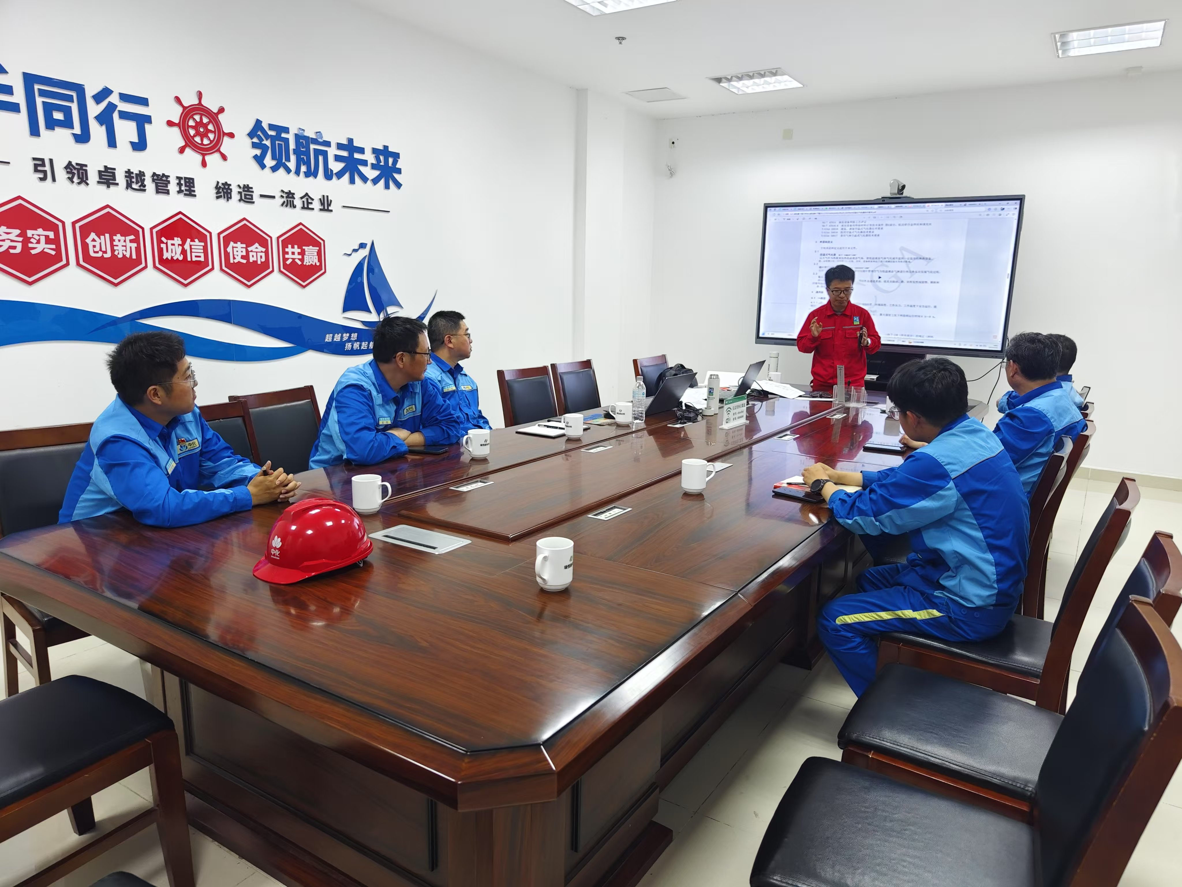 04fa2136412add0af95c8a4868bb522.jpg 04fa2136412add0af95c8a4868bb522.jpg